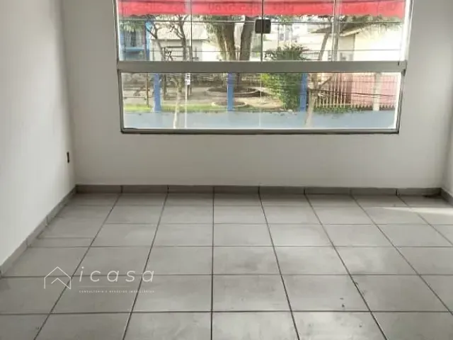 Loja com 136m², à venda ou para alugar, no bairro Centro em Caçapava