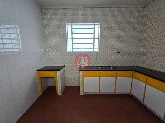 Loja para alugar, no bairro Moinhos de Vento em Porto Alegre