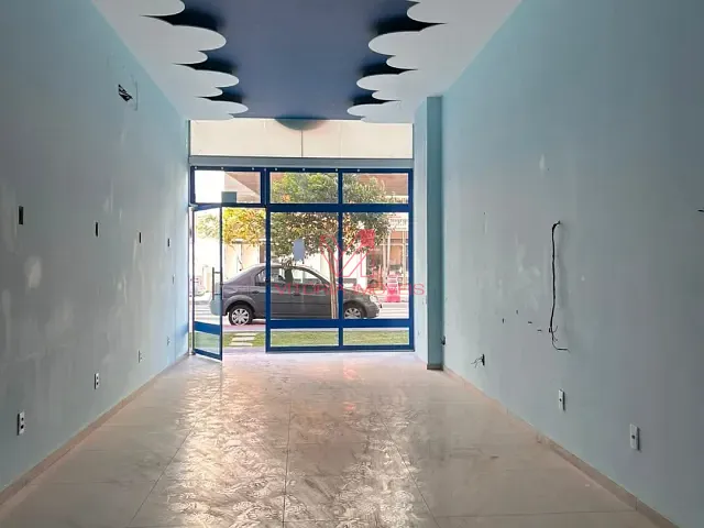 Loja para alugar, no bairro Jardim Camburi em Vitória