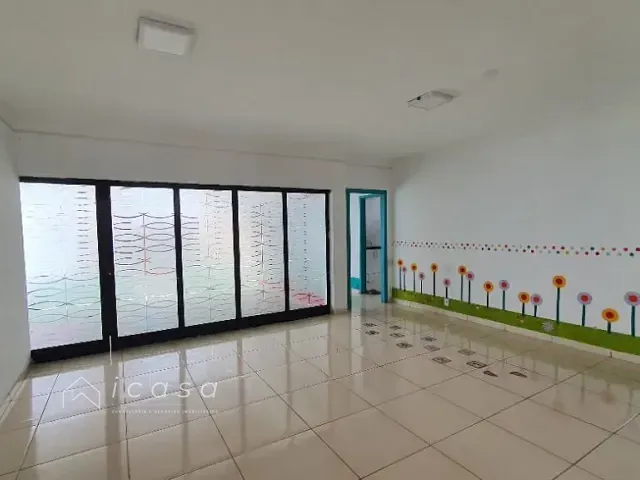 Loja com 450m², à venda ou para alugar, no bairro Jardim Esplanada em São José dos Campos