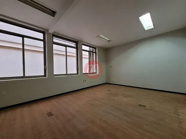 Loja para alugar, no bairro Centro Histórico em Porto Alegre