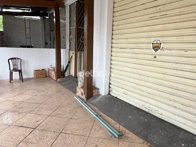 Loja com 130m², para alugar, no bairro Santa Mônica em Belo Horizonte