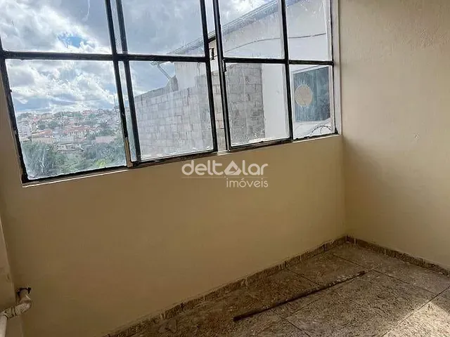 Loja com 130m², para alugar, no bairro Santa Mônica em Belo Horizonte