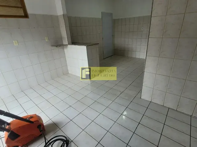 Loja com 25m², para alugar, no bairro Solo Sagrado I em São José do Rio Preto