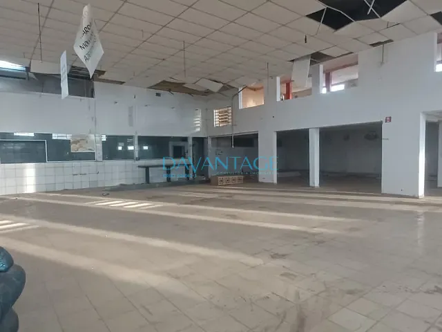 Loja com 695m², à venda, no bairro Jardim Rosa Cruz em Mogi Guaçu