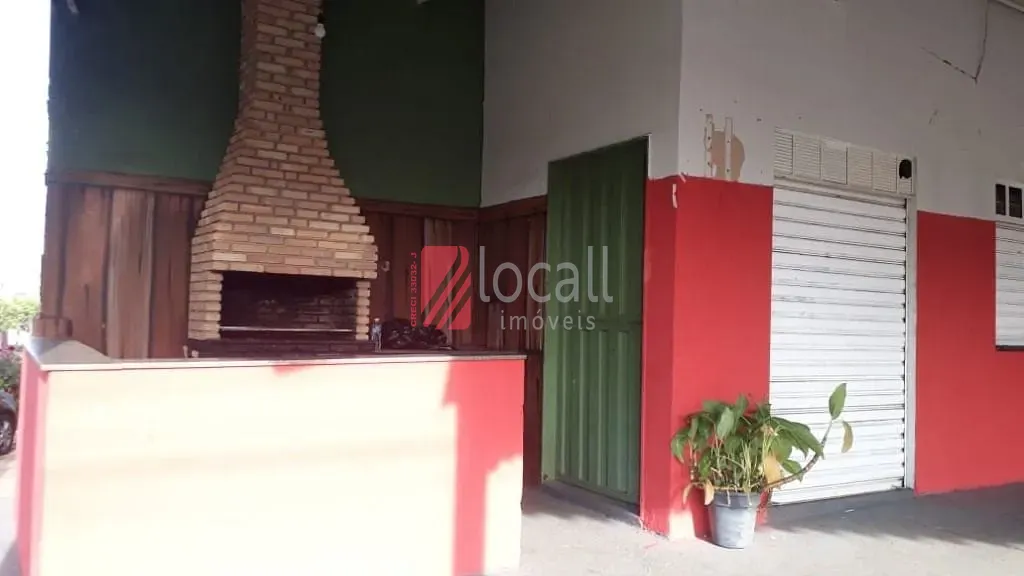 Loja / Salão / Ponto Comercial  à venda, 260m² — foto 2 de 5
