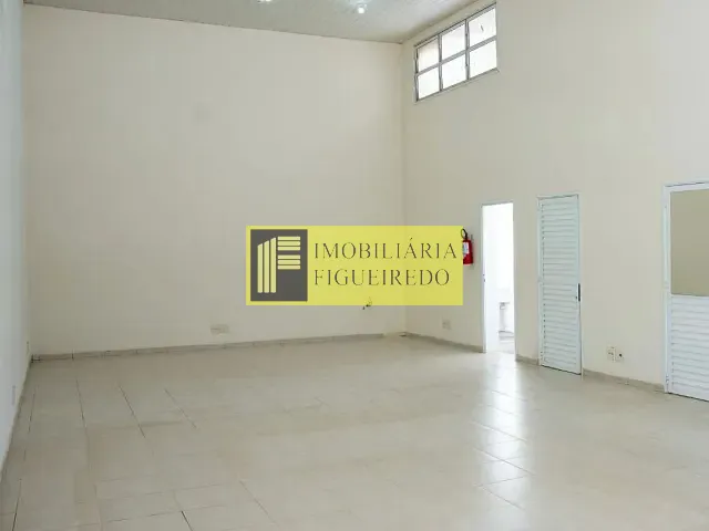 Loja com 140m², para alugar, no bairro Centro em São José do Rio Preto