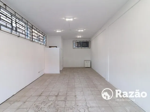 Loja para alugar, no bairro Cristo Rei em Curitiba