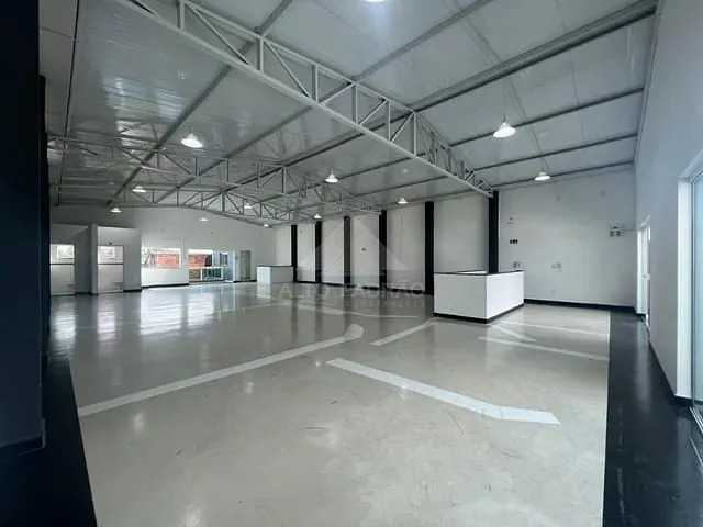 Loja com 246m², para alugar, no bairro Jardim Primavera em Mauá