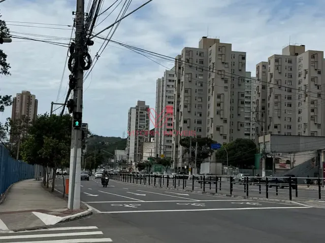 Loja para alugar, no bairro Santa Lúcia em Vitória