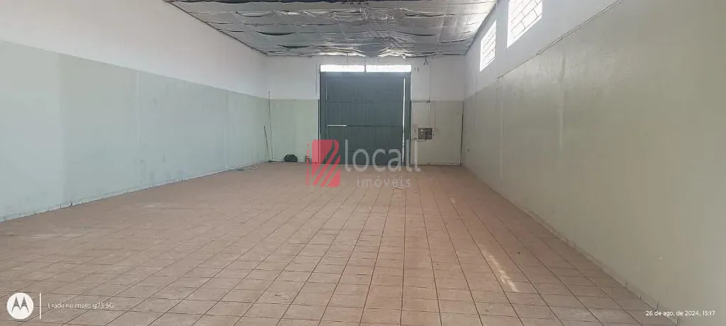 Loja / Salão / Ponto Comercial  à venda e aluguel, 550m² — foto 2 de 12