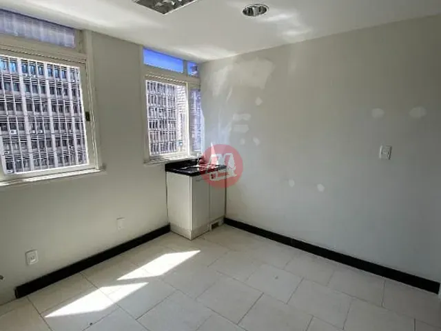 Loja para alugar, no bairro Centro Histórico em Porto Alegre