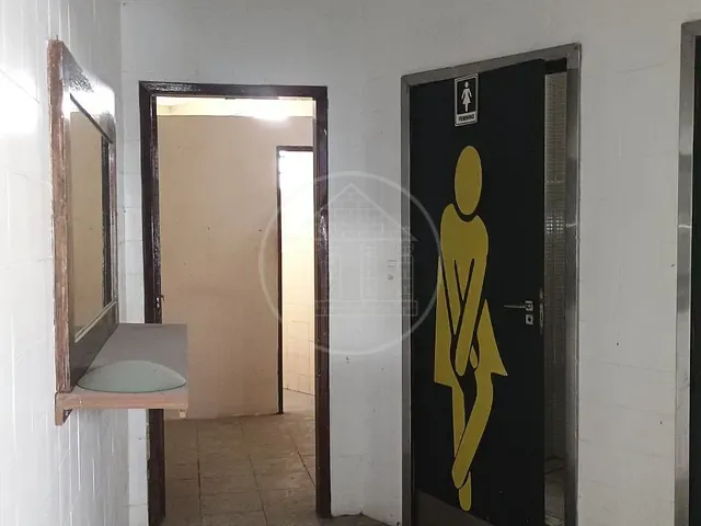 Loja com 667m², para alugar, no bairro Capela do Socorro em São Paulo