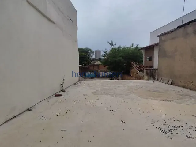 Loja com 436m², para alugar, no bairro Ponte Preta em Campinas
