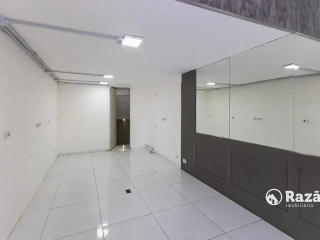 Loja para alugar, no bairro Centro em Curitiba