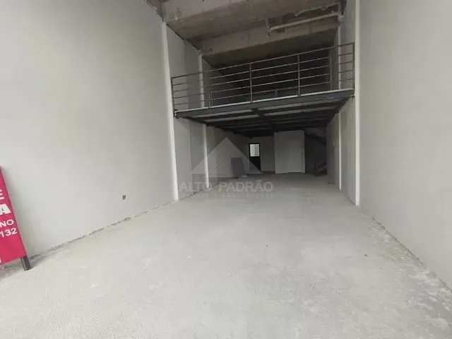 Loja com 191m², para alugar, no bairro Jardim Pilar em Mauá