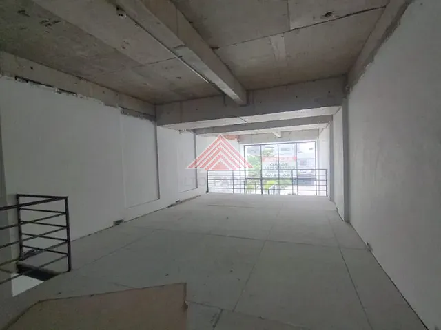 Loja com 191m², para alugar, no bairro Jardim Pilar em Mauá
