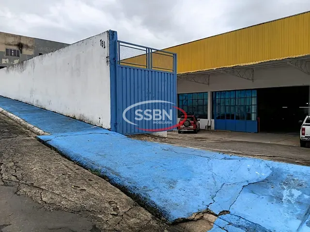 Loja com 4000m², para alugar, no bairro Centro em Nova Odessa