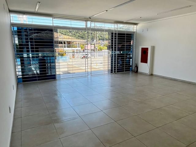 Loja com 47m², à venda, no bairro Ingleses do Rio Vermelho em Florianópolis