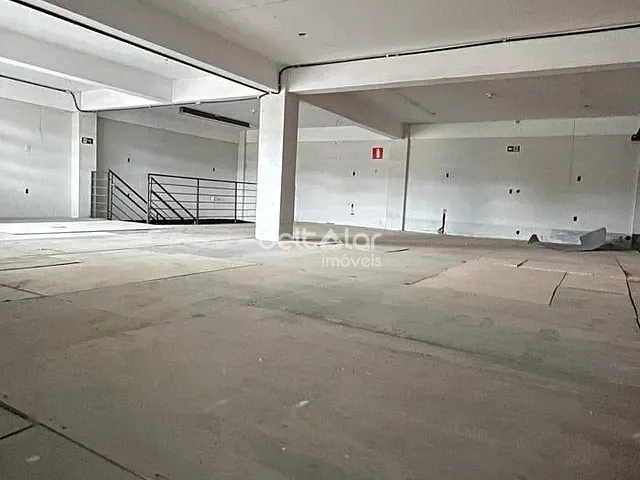 Loja com 350m², para alugar, no bairro Santa Terezinha em Belo Horizonte
