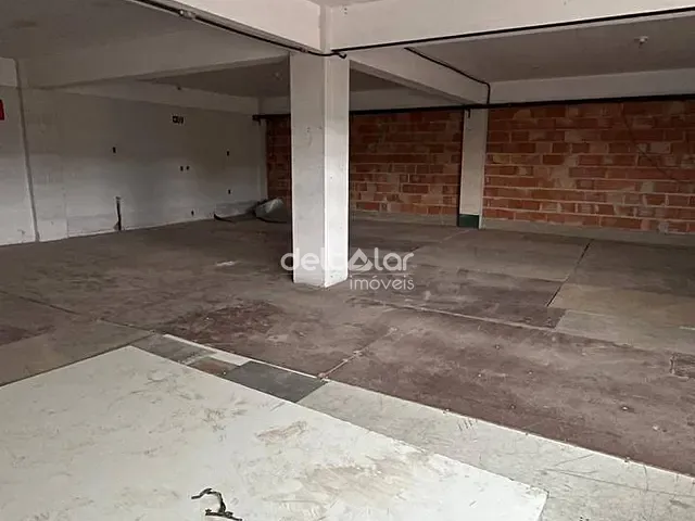 Loja com 350m², para alugar, no bairro Santa Terezinha em Belo Horizonte