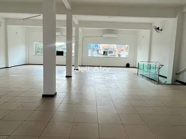 Loja com 220m², para alugar, no bairro Parque São Pedro (Venda Nova) em Belo Horizonte