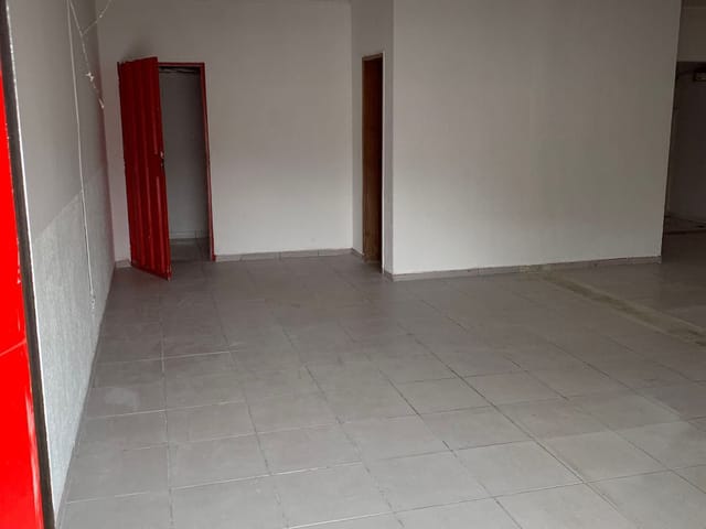 Foto do Loja - Loja com 2 banheiros para locação, Santa Terezinha, Belo Horizonte, MG | Deltalar Imóveis