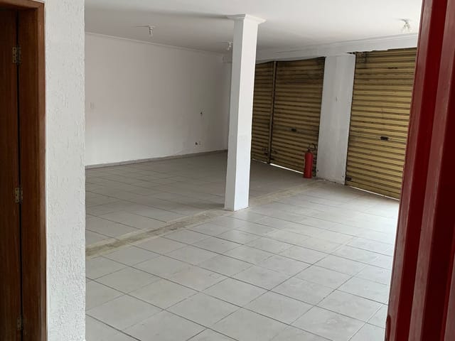 Foto do Loja - Loja com 2 banheiros para locação, Santa Terezinha, Belo Horizonte, MG | Deltalar Imóveis