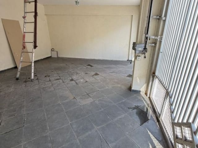 Loja com 240m², para alugar, no bairro Jardim Ester Yolanda em São Paulo