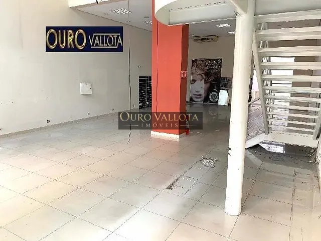 Loja para alugar, no bairro Vila Suzana em São Paulo