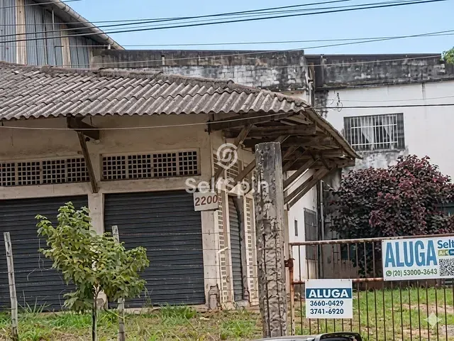 Loja com 556m², para alugar, no bairro ITAIPU em Niterói