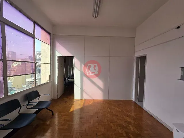 Loja com 5186m², à venda ou para alugar, no bairro Centro Histórico em Porto Alegre