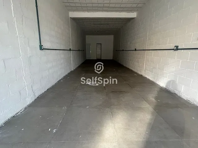 Loja para alugar, no bairro Itaipu em Niterói