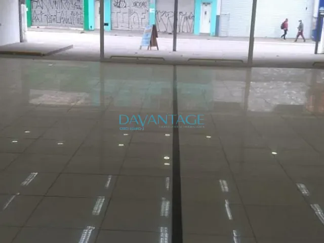 Loja com 1058m², para alugar, no bairro Lapa em São Paulo