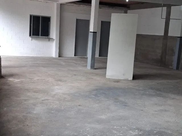 Loja com 160m², para alugar, no bairro Jardim Portao Vermelho em Vargem Grande Paulista