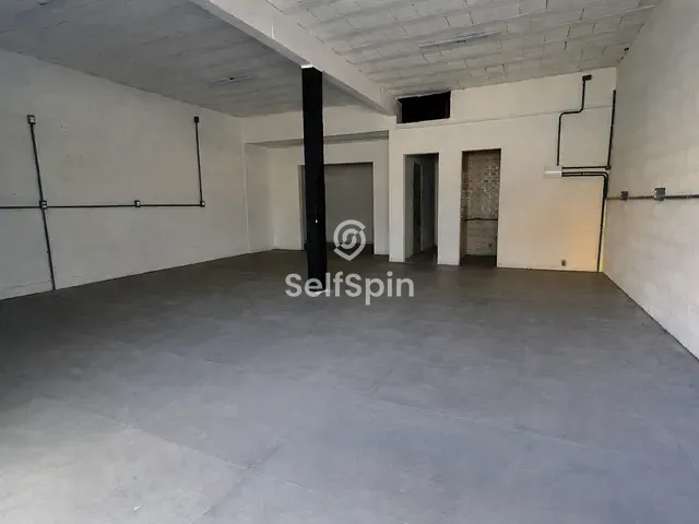 Loja para alugar, no bairro Itaipu em Niterói