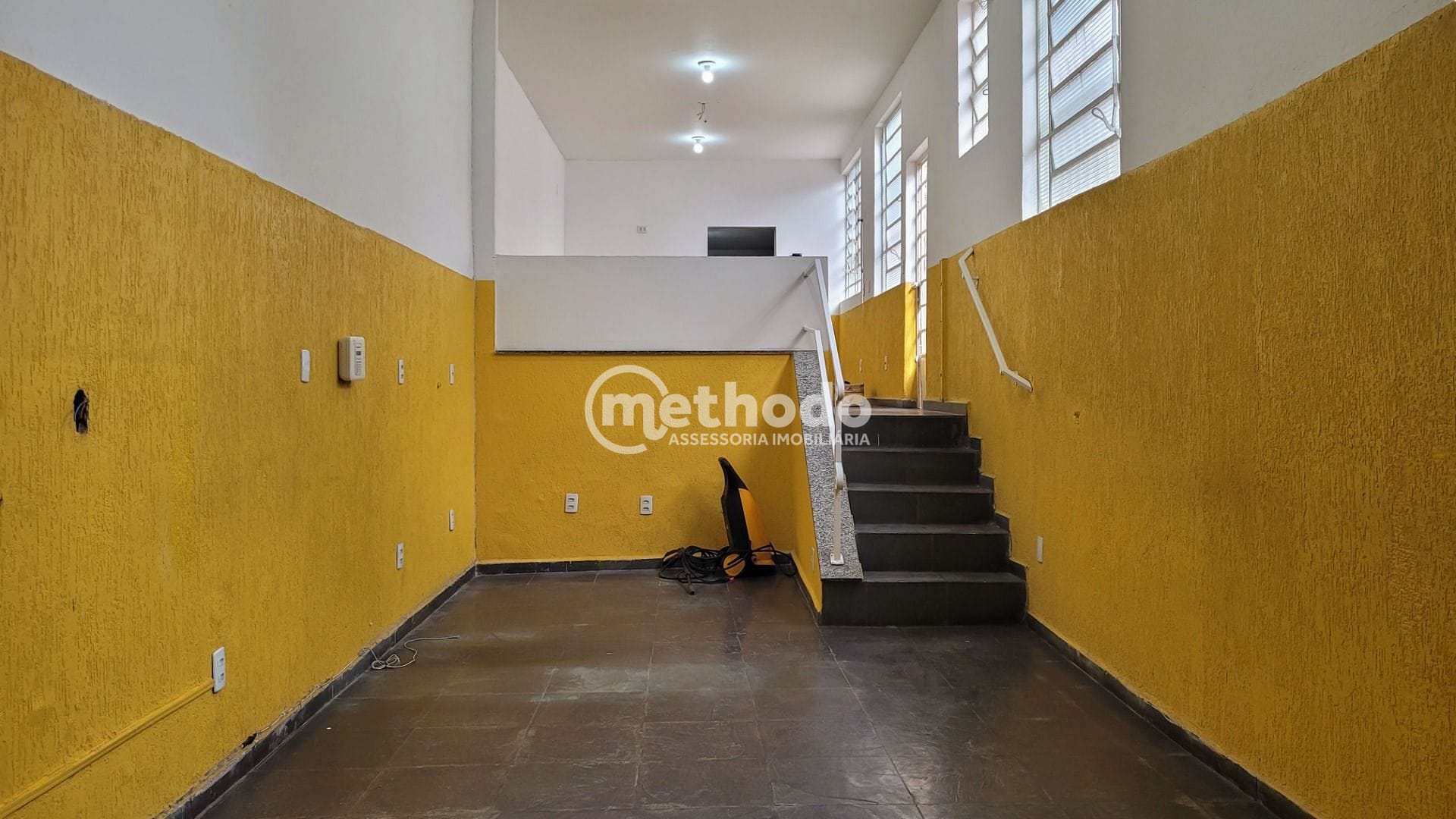 Loja-Salão, 111 m² - Foto 1