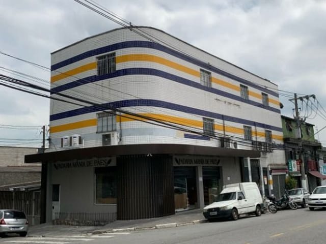 Loja com 324m², para alugar, no bairro Metalúrgicos em Osasco