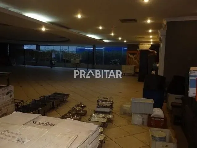 Loja com 700m², para alugar, no bairro Vila Leopoldina em São Paulo