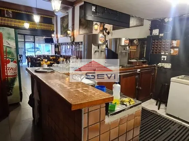 Loja com 180m², para alugar, no bairro República em São Paulo