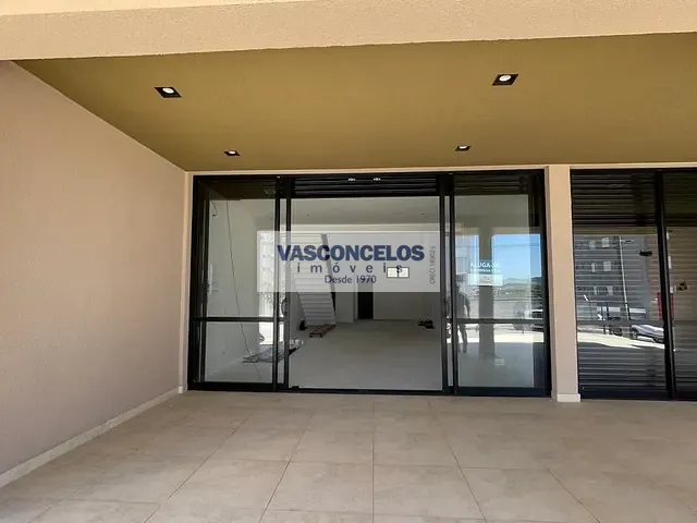 Loja com 140m², para alugar, no bairro Condomínio Residencial Colinas do Paratehy em São José dos Campos
