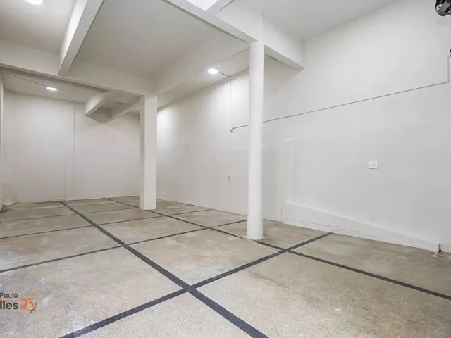 Loja para alugar, no bairro Centro em Curitiba
