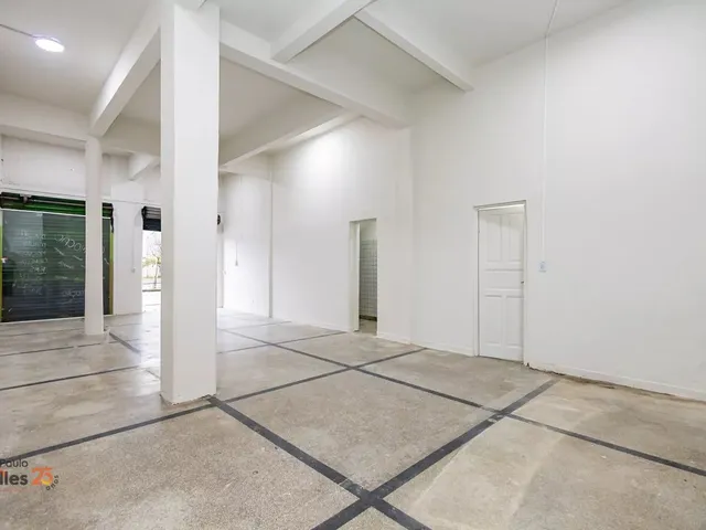 Loja para alugar, no bairro Centro em Curitiba