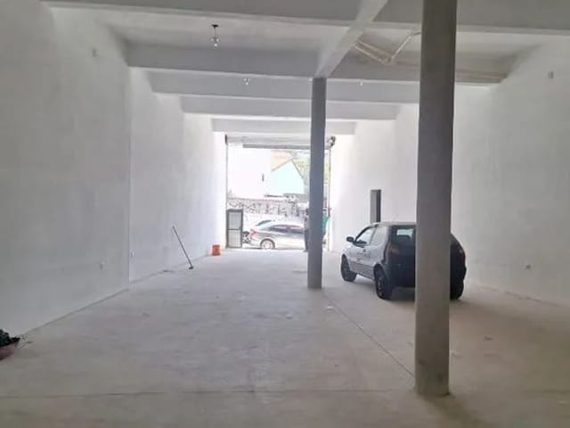 Loja com 240m², para alugar, no bairro Jardim Belval em Barueri