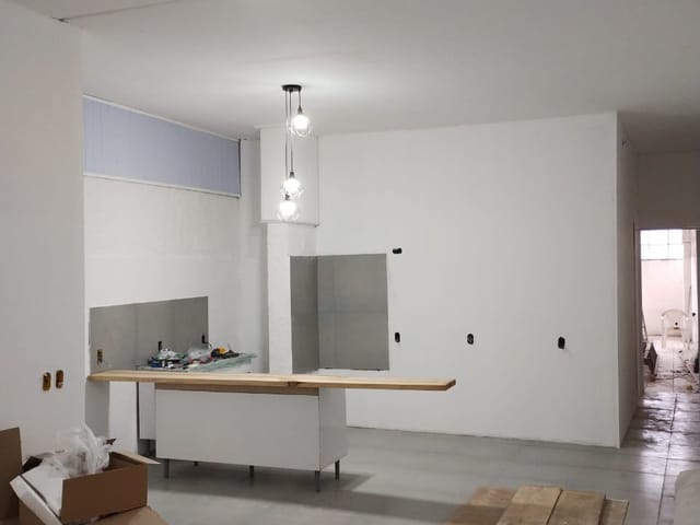 Casa com 150m² 3 quartos e 3 banheiros, para alugar, no bairro Jardim das Margaridas em Jandira