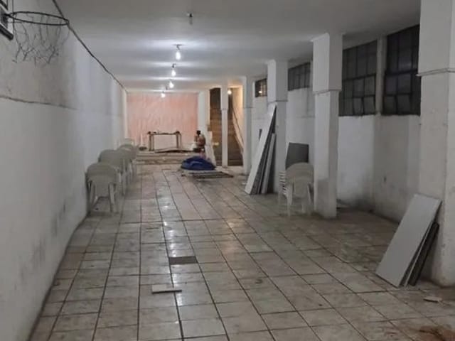 Loja com 150m², para alugar, no bairro Jardim das Margaridas em Jandira
