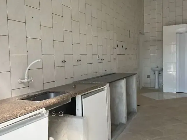 Loja com 25m², para alugar, no bairro Parque Residencial Maria Elmira em Caçapava