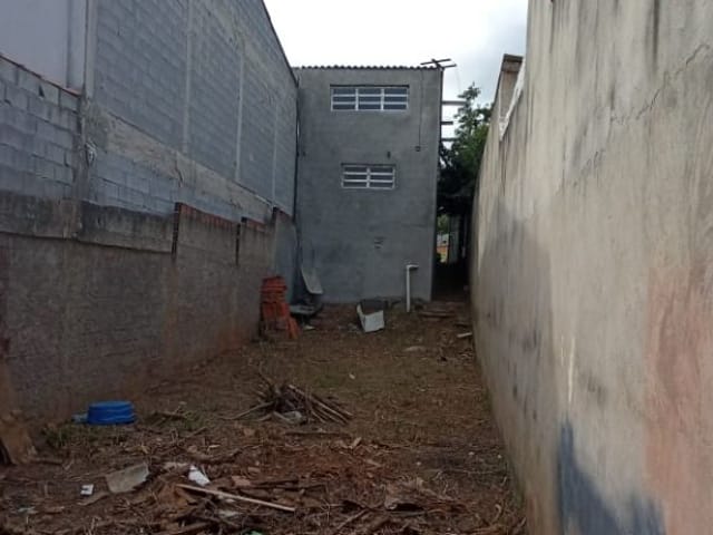 Loja com 200m², à venda, no bairro Água Espraiada (Caucaia do Alto) em Cotia