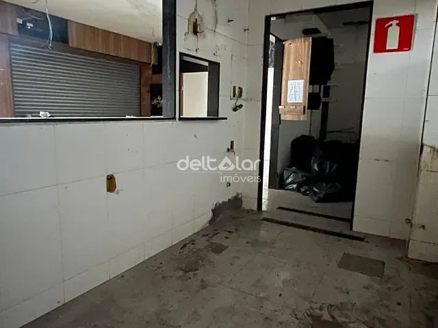 Loja com 28m², para alugar, no bairro Santa Mônica em Belo Horizonte