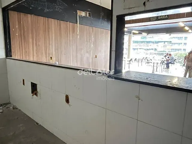 Loja com 28m², para alugar, no bairro Santa Mônica em Belo Horizonte